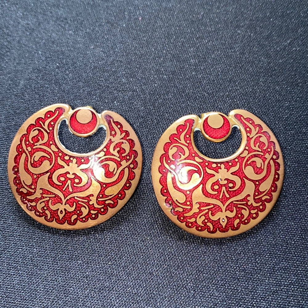 MMA 1987 red enamel signed Copper VINTAGE Metropolitan Museum Of Art 1”.5